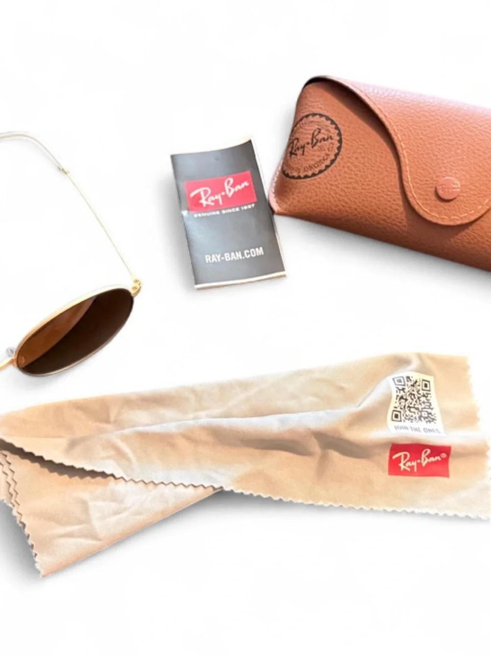 Ray-Ban Women’s Oval Round Gold Frame Summer Vacation Sunglasses